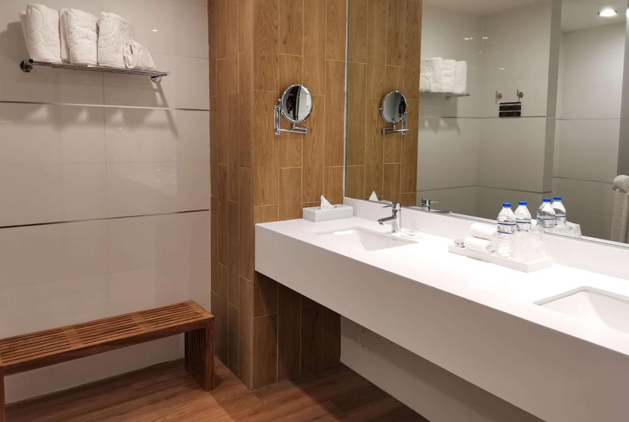 Ramada Encore By Wyndham Guadalajara Aeropuerto Las Pintas Ngoại thất bức ảnh